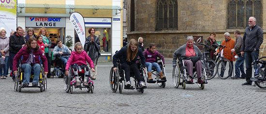 Bild zum Wunder·netz-Aktions·tag auf dem Martk·platz in Amberg